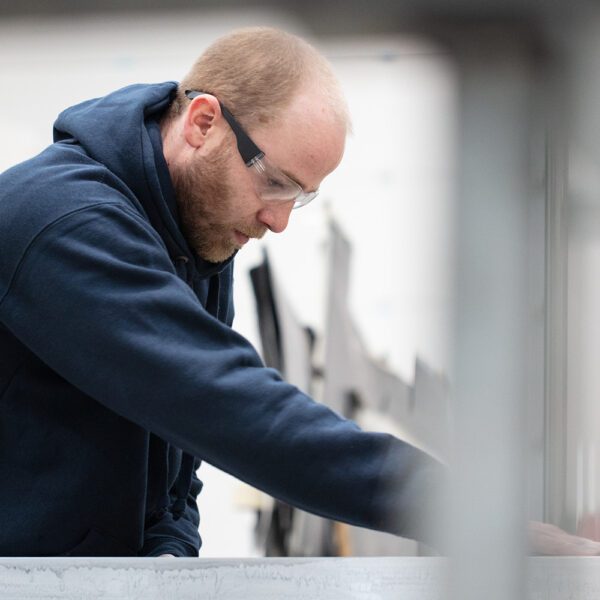 Service & Parts – Lincoln Commercial Bodies